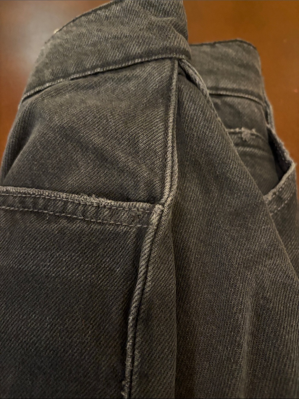 We The Free, boomerang Black Jean Shorts missing one top copper rivet. - Picture 15 of 15